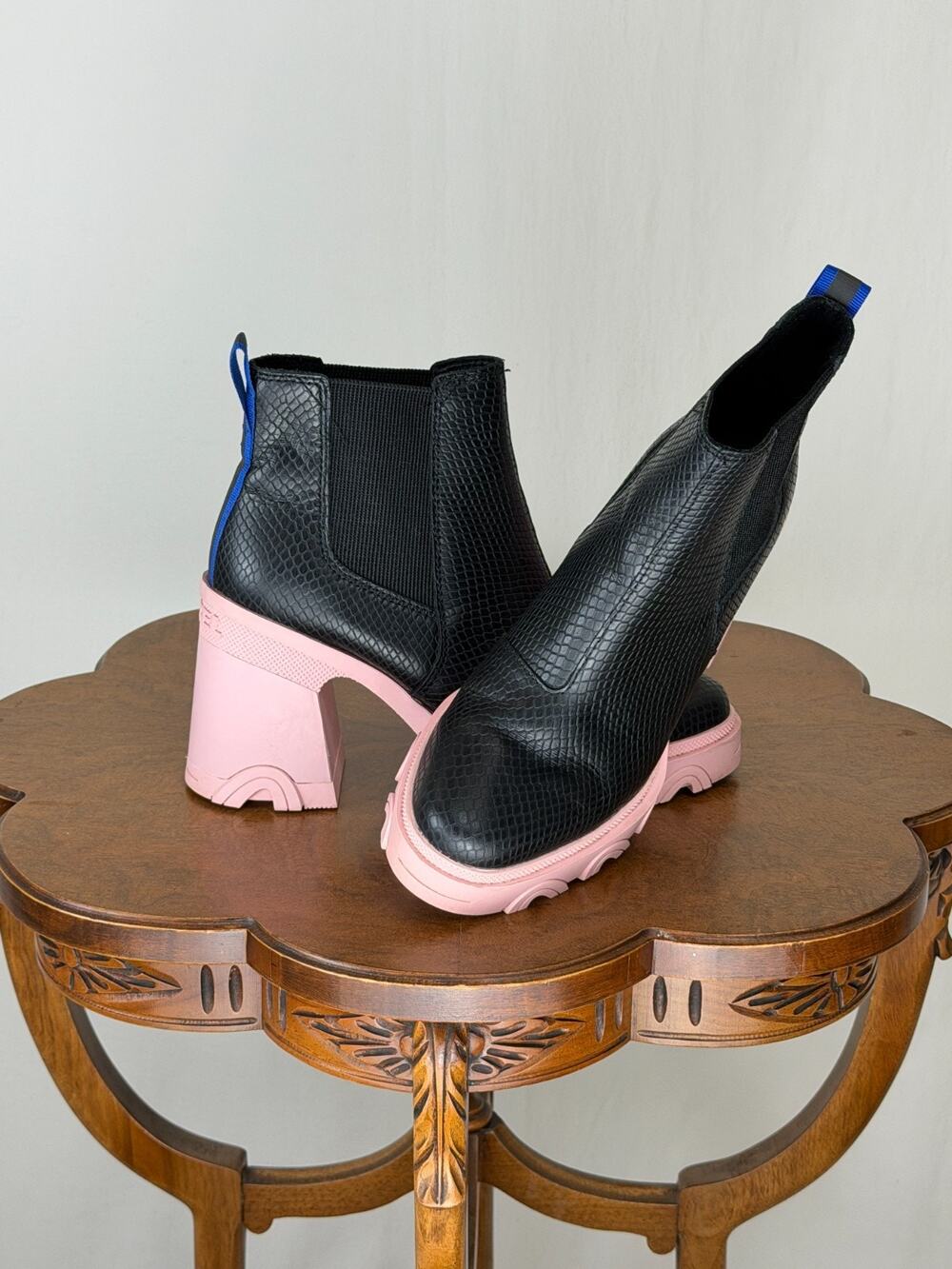 Sorel Snakeskin Embossed Black Waterproof Leather Chelsea Boot US Womens 8 #0037